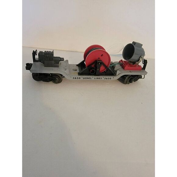 Lionel 3650 Gray Red Searchlight Extension Car Postwar Model Freight Train - Picture 1 of 4